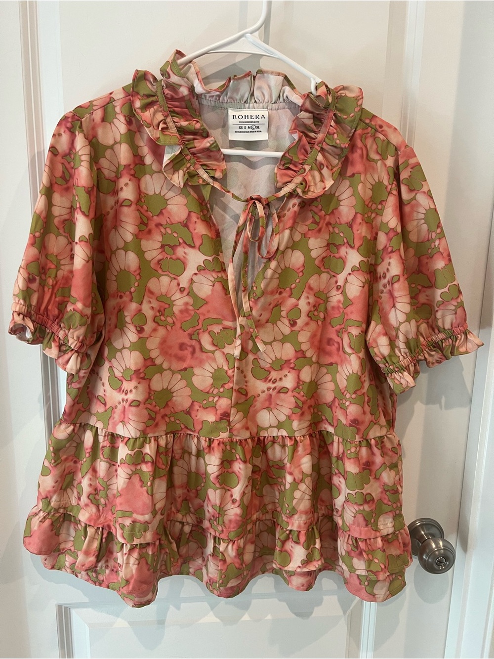 Bohera Pink & Green Floral Ruffle Tie-Neck Blouse Size Large